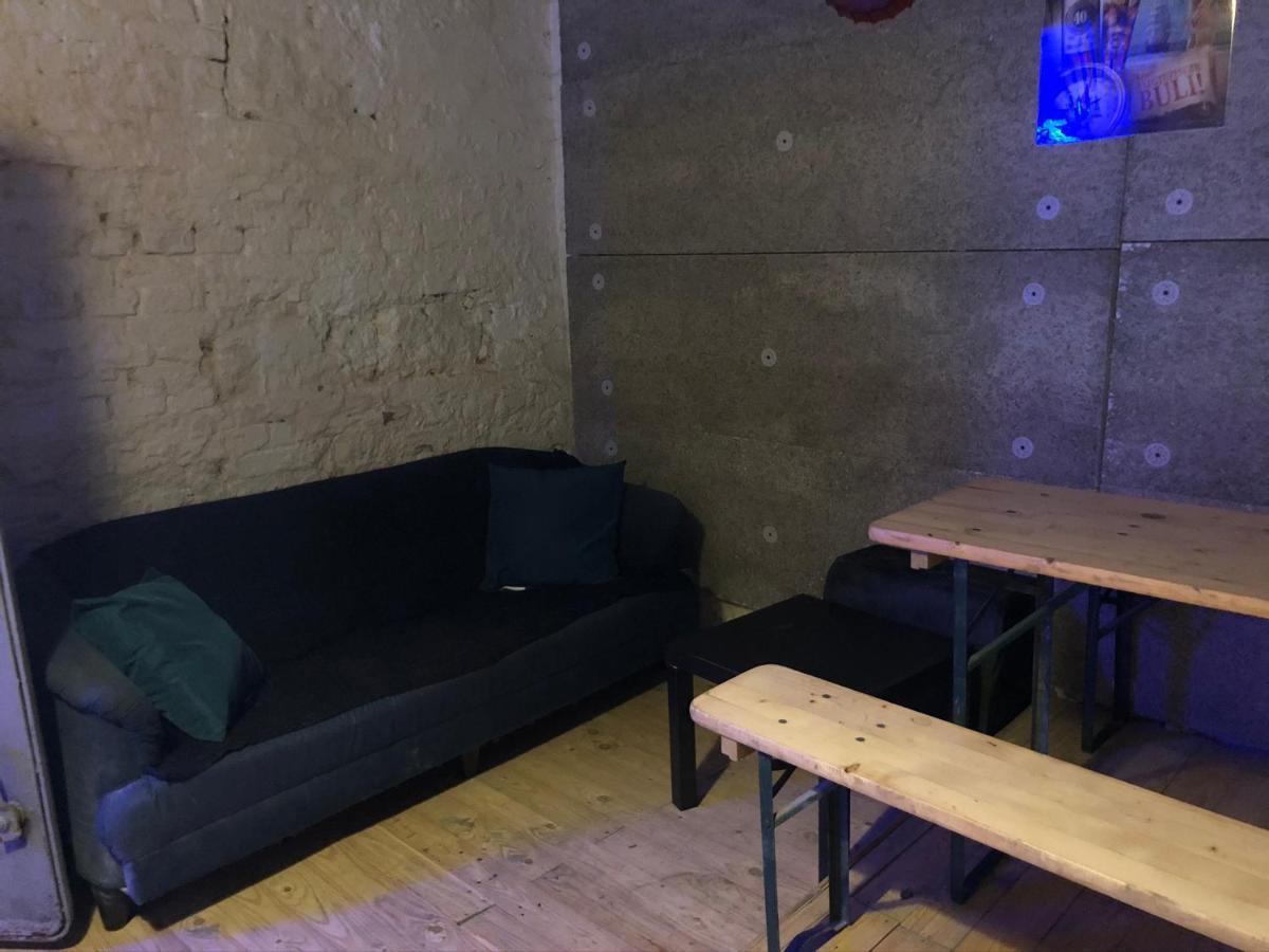 Whole Basement Former Pub2 For Stag Do, Men'S Cave Boedapest Buitenkant foto